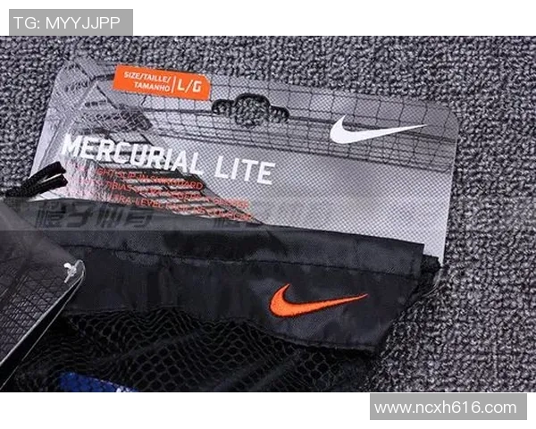 足球明星穿戴袜套的精彩瞬间与时尚风采展示